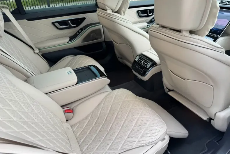 Mercedes-Benz S 450 (Clasa S) din 2025 cu 31.500 km - oferta MER257354 - foto 9
