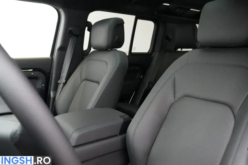 Land Rover Defender din 2026 cu 7.500 km - oferta LAN257369 - foto 7