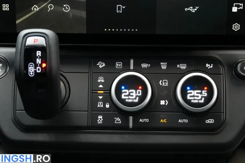 Land Rover Defender din 2026 cu 7.500 km - oferta LAN257369 - foto 13