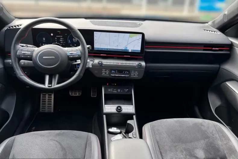 Hyundai Kona din 2024 cu 10.300 km - oferta HYU257402 - foto 3