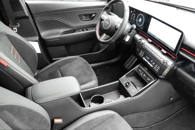 Hyundai Kona din 2025 cu 18.000 km - oferta HYU257407 - foto 2