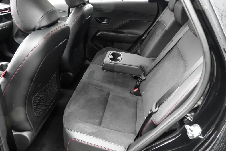 Hyundai Kona din 2025 cu 18.000 km - oferta HYU257407 - foto 16