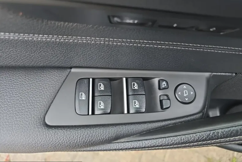 BMW 530 (Seria 5) din 2022 cu 53.347 km - oferta BMW257408 - foto 17