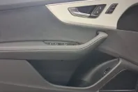 Audi Q8 din 2025 cu 4.500 km - oferta AUD257419 - foto 7