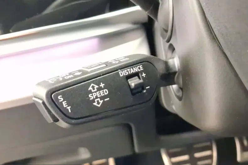 Audi Q8 din 2025 cu 4.500 km - oferta AUD257419 - foto 17