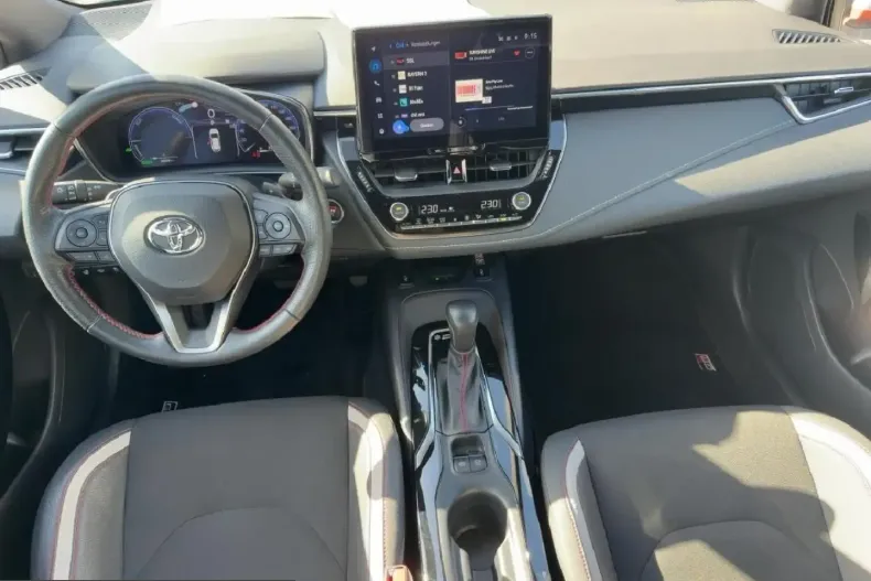 Toyota Corolla din 2024 cu 66.100 km - oferta TOY257421 - foto 9