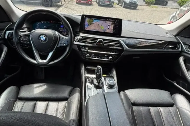 BMW 530 (Seria 5) din 2021 cu 113.000 km - oferta BMW257423 - foto 2