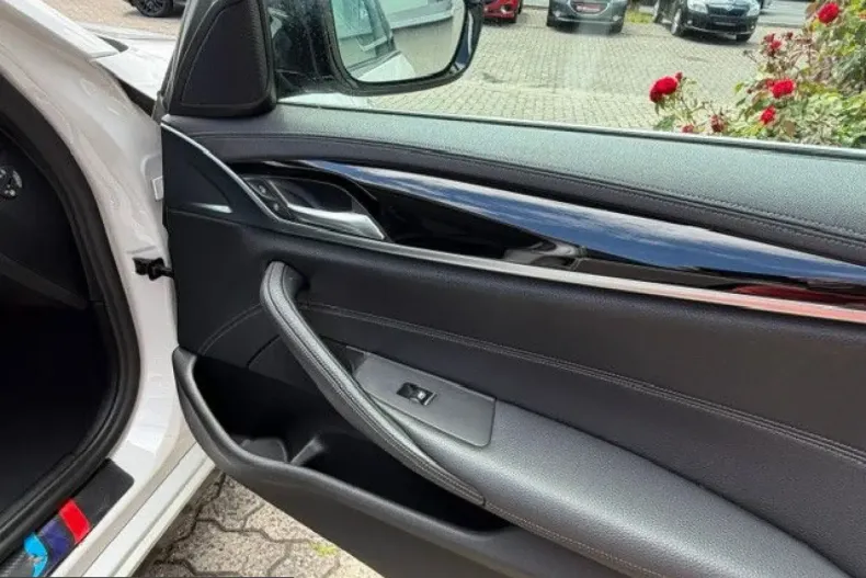 BMW 530 (Seria 5) din 2021 cu 113.000 km - oferta BMW257423 - foto 16