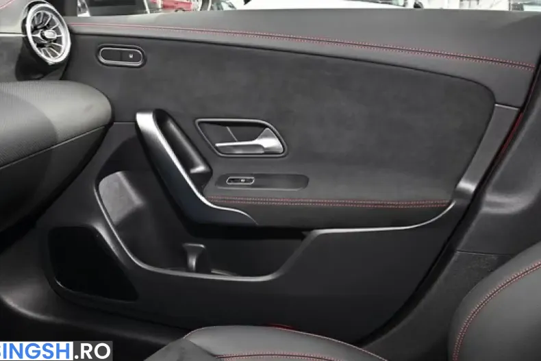 Mercedes-Benz CLA 250 (Clasa CLA) din 2025 cu 11.458 km - oferta MER257426 - foto 16