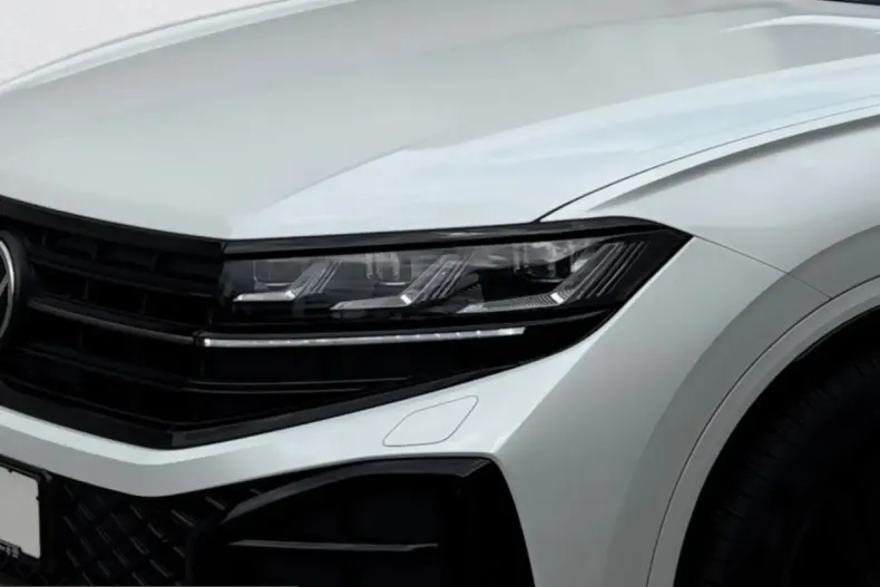 Volkswagen Touareg din 2024 cu 39.934 km - oferta VOL257430 - foto 17