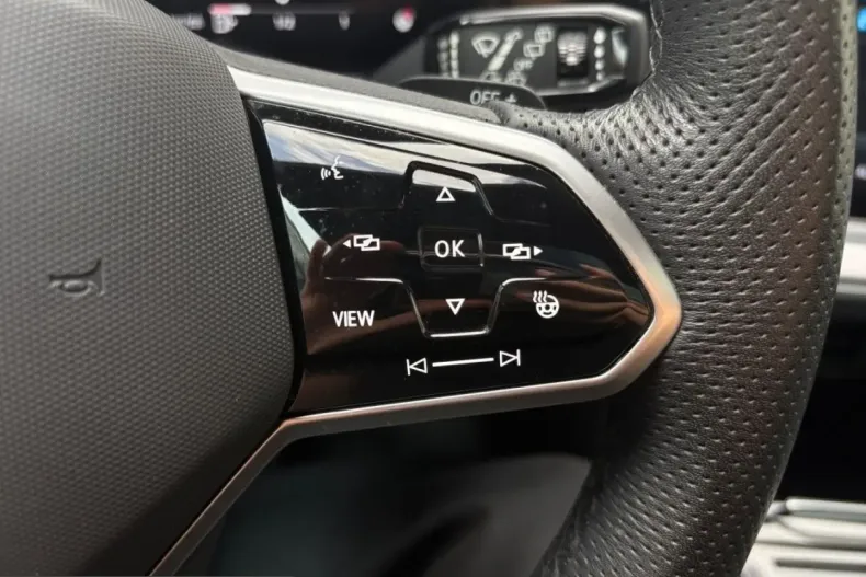 Volkswagen Touareg din 2024 cu 39.934 km - oferta VOL257430 - foto 23