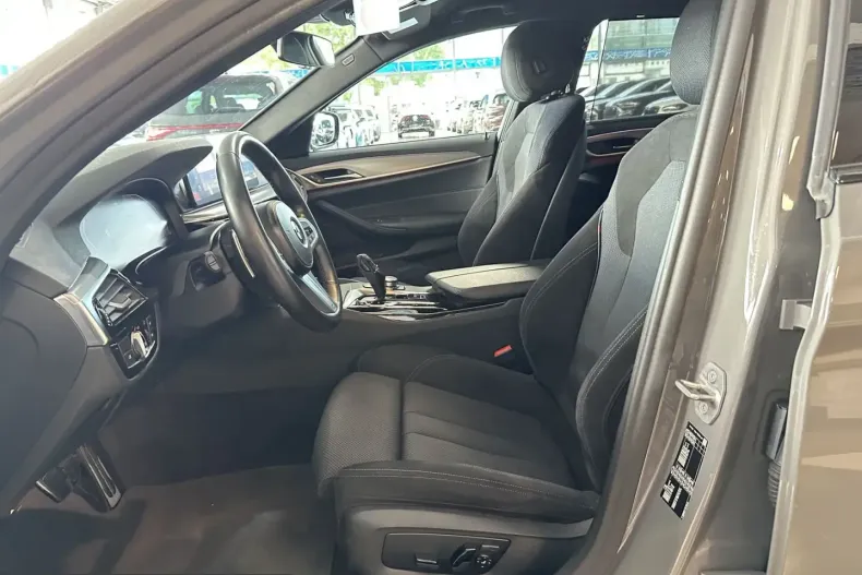 BMW 530 (Seria 5) din 2022 cu 68.703 km - oferta BMW257452 - foto 12