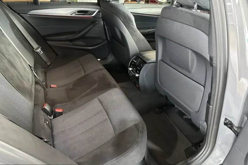 BMW 530 (Seria 5) din 2022 cu 68.703 km - oferta BMW257452 - foto 20