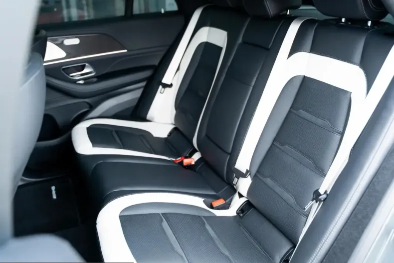 Mercedes-Benz GLE 63 AMG (Clasa GLE) din 2026 cu 19.000 km - oferta MER257454 - foto 11