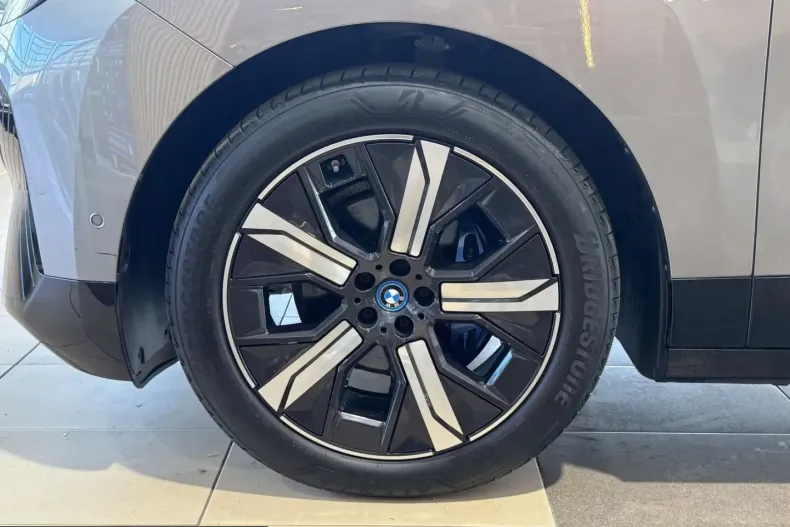 BMW iX din 2023 cu 32.283 km - oferta BMW257457 - foto 10