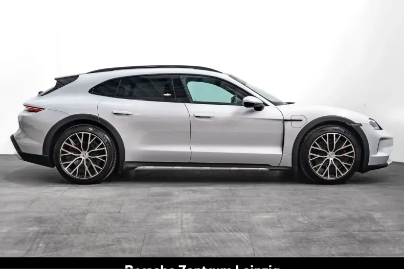 Porsche Taycan din 2024 cu 32.388 km - oferta POR257473 - foto 6