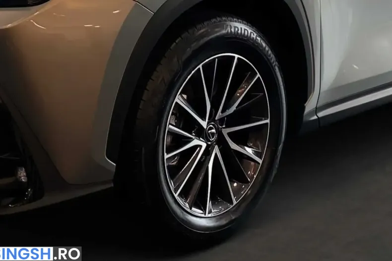 Lexus NX 350h din 2025 cu 10.000 km - oferta LEX257496 - foto 8