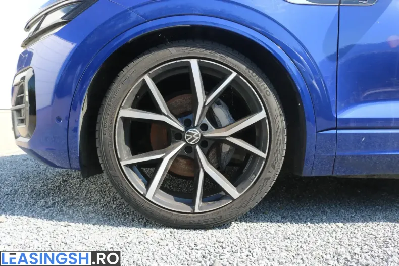 Volkswagen Touareg din 2022 cu 48.171 km - oferta VOL257497 - foto 9