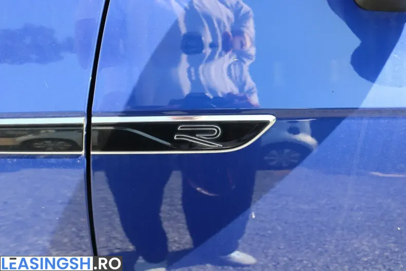 Volkswagen Touareg din 2022 cu 48.171 km - oferta VOL257497 - foto 10