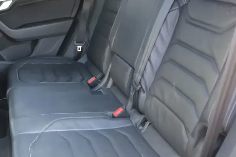 Volkswagen Touareg din 2022 cu 48.171 km - oferta VOL257497 - foto 30