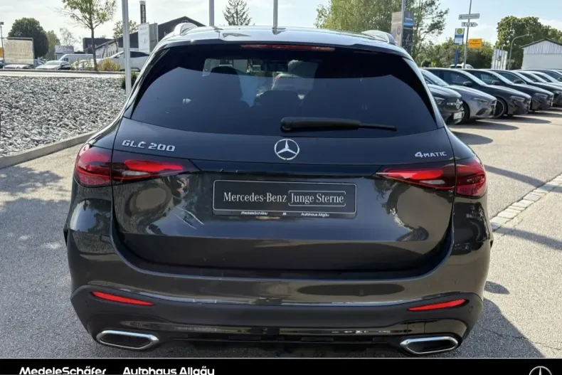 Mercedes-Benz GLC 200 (Clasa GLC) din 2025 cu 17.445 km - oferta MER257501 - foto 4