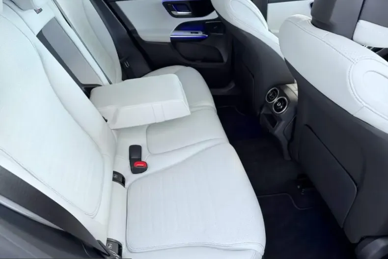 Mercedes-Benz GLC 200 (Clasa GLC) din 2025 cu 24.500 km - oferta MER257505 - foto 4