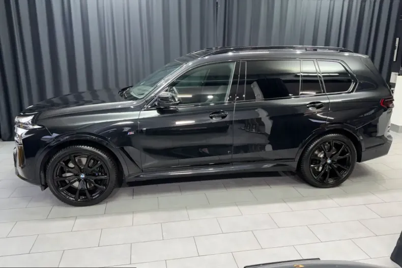 BMW X7 (Seria X) din 2025 cu 20.000 km - oferta BMW257518 - foto 2