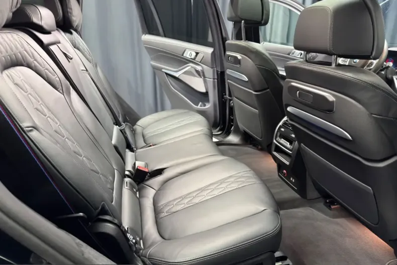 BMW X7 (Seria X) din 2025 cu 20.000 km - oferta BMW257518 - foto 9