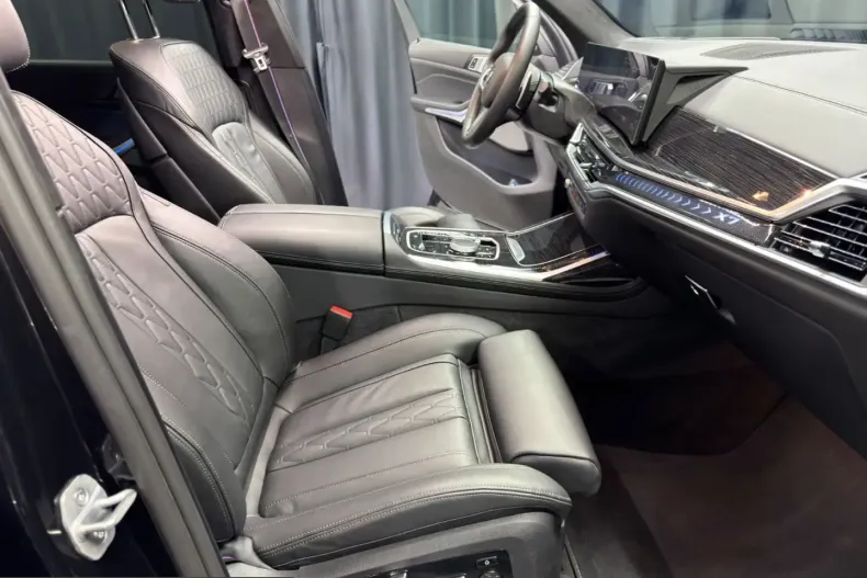 BMW X7 (Seria X) din 2025 cu 20.000 km - oferta BMW257518 - foto 10