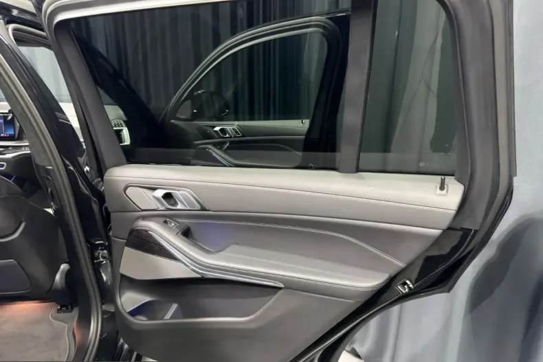 BMW X7 (Seria X) din 2025 cu 20.000 km - oferta BMW257518 - foto 13