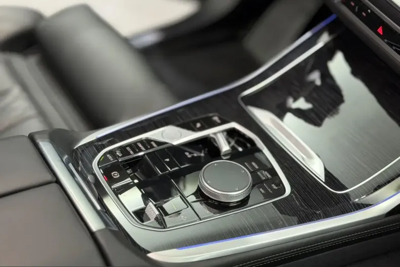 BMW X7 (Seria X) din 2025 cu 20.000 km - oferta BMW257518 - foto 28