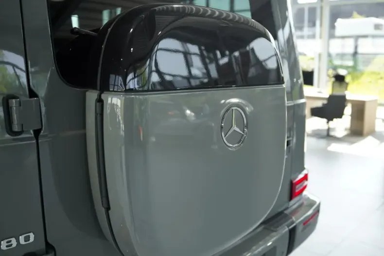 Mercedes-Benz G 580 (Clasa G) din 2025 cu 7.800 km - oferta MER257528 - foto 14