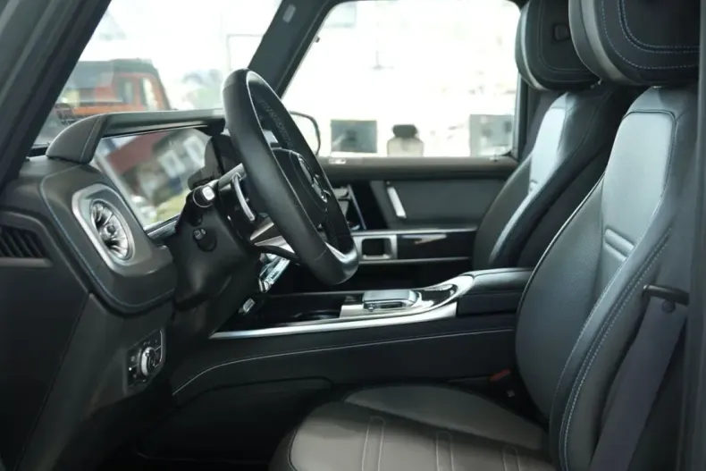 Mercedes-Benz G 580 (Clasa G) din 2025 cu 7.800 km - oferta MER257528 - foto 27