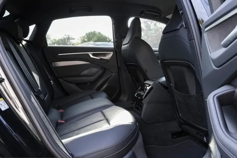 Audi A6 din 2026 cu 28.860 km - oferta AUD257533 - foto 14