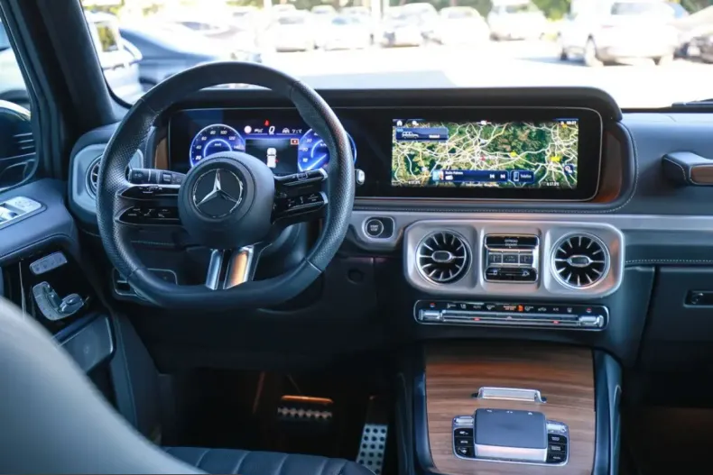 Mercedes-Benz G 580 (Clasa G) din 2025 cu 8.450 km - oferta MER257536 - foto 8