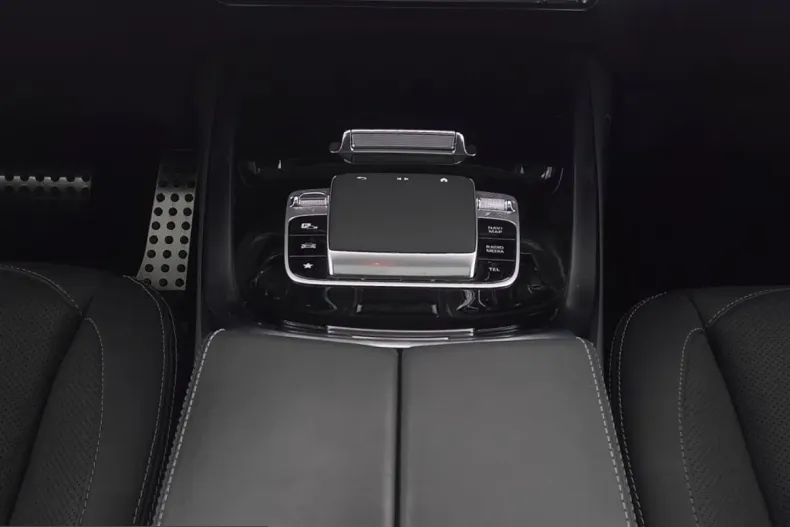 Mercedes-Benz G 450 (Clasa G) din 2025 cu 27.626 km - oferta MER257538 - foto 19