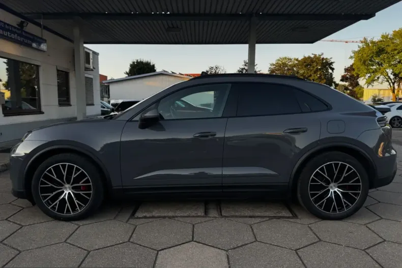 Porsche Macan din 2025 cu 14.800 km - oferta POR257572 - foto 6
