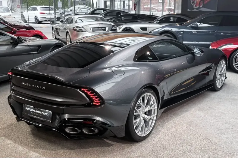 Aston Martin Vanquish din 2025 cu 4.490 km - oferta AST257614 - foto 2