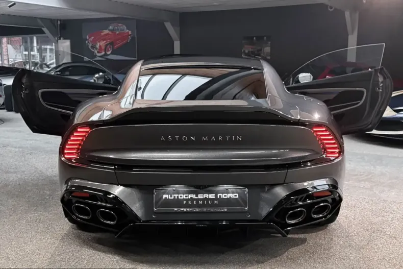 Aston Martin Vanquish din 2025 cu 4.490 km - oferta AST257614 - foto 4