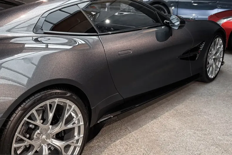 Aston Martin Vanquish din 2025 cu 4.490 km - oferta AST257614 - foto 11