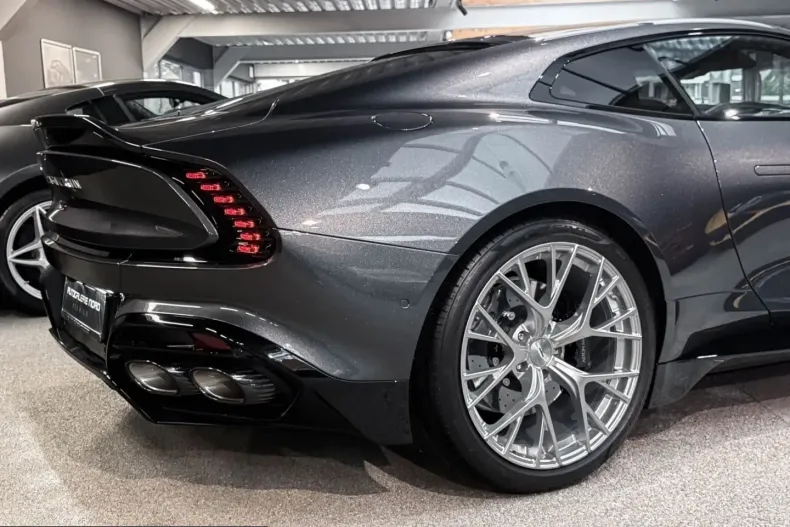 Aston Martin Vanquish din 2025 cu 4.490 km - oferta AST257614 - foto 13