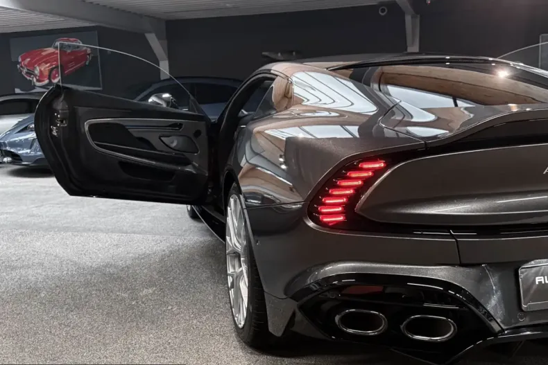 Aston Martin Vanquish din 2025 cu 4.490 km - oferta AST257614 - foto 17