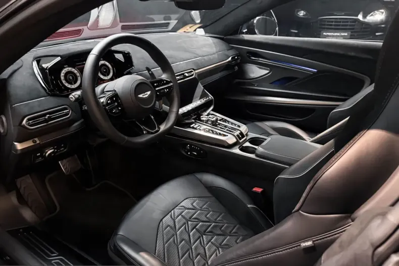Aston Martin Vanquish din 2025 cu 4.490 km - oferta AST257614 - foto 22