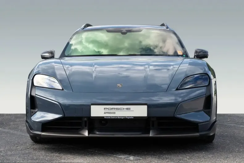 Porsche Taycan din 2025 cu 14.600 km - oferta POR257616 - foto 8