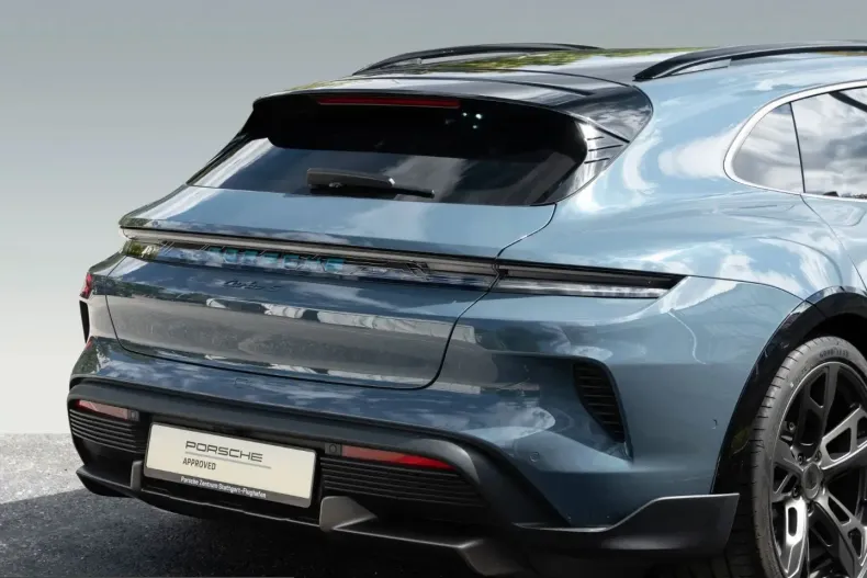 Porsche Taycan din 2025 cu 14.600 km - oferta POR257616 - foto 11