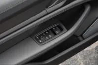 Porsche Taycan din 2025 cu 14.600 km - oferta POR257616 - foto 21