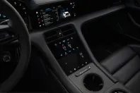 Porsche Taycan din 2025 cu 14.600 km - oferta POR257616 - foto 22