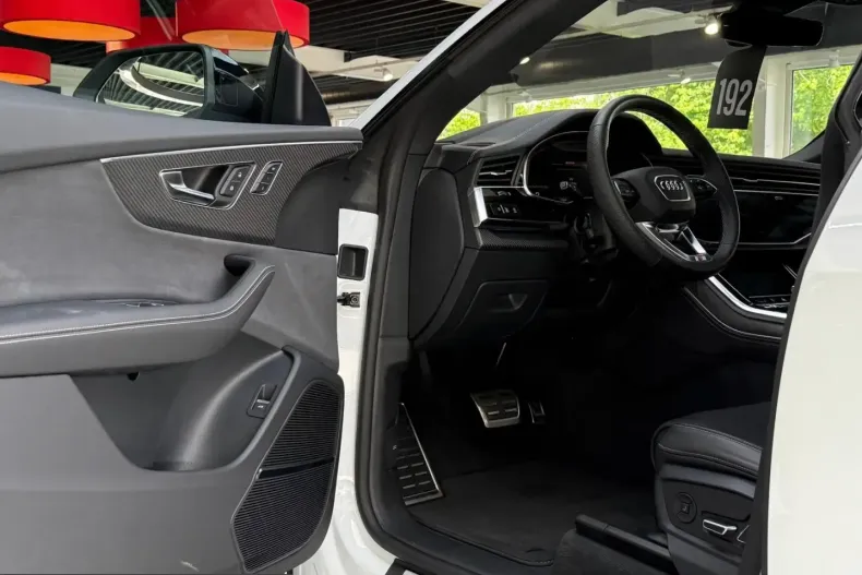 Audi SQ8 din 2024 cu 17.000 km - oferta AUD257623 - foto 12