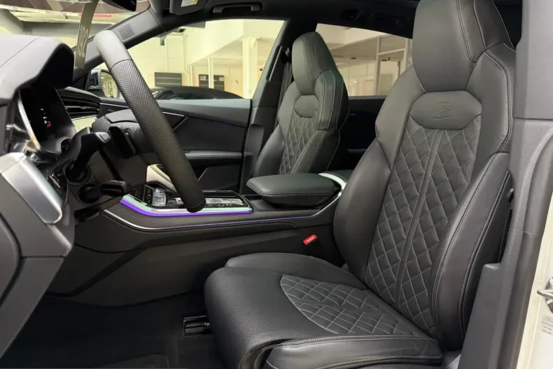 Audi SQ8 din 2024 cu 17.000 km - oferta AUD257623 - foto 14