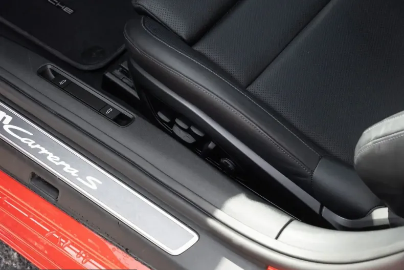 Porsche 992 din 2026 cu 6.400 km - oferta POR257624 - foto 18